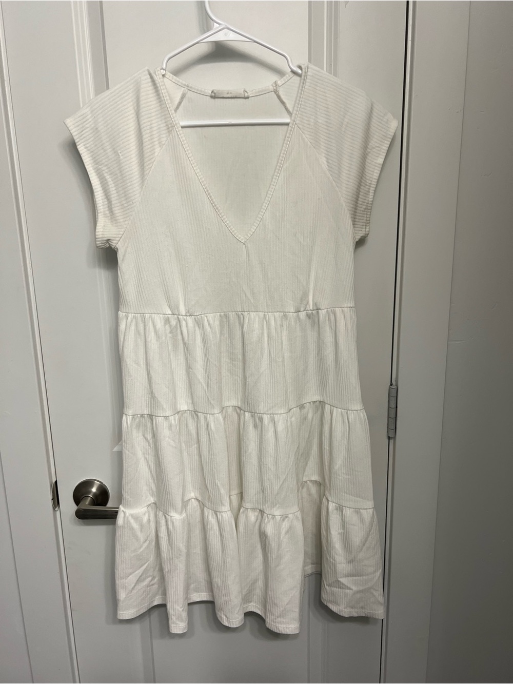 Elodie White Tiered V-Neck Short Sleeve Dress